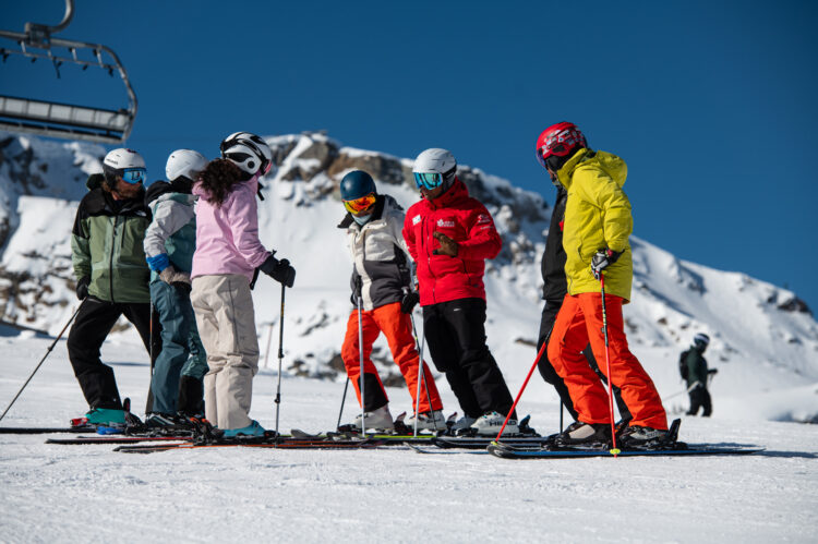 KICK OFF THE WINTER WITH YOUR COMMUNITY!